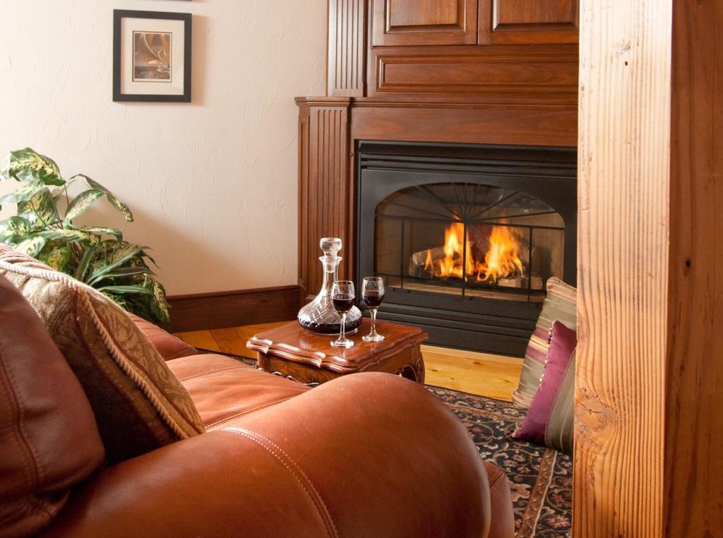 Stonecroft Country Inn Ледярд Сентър Екстериор снимка